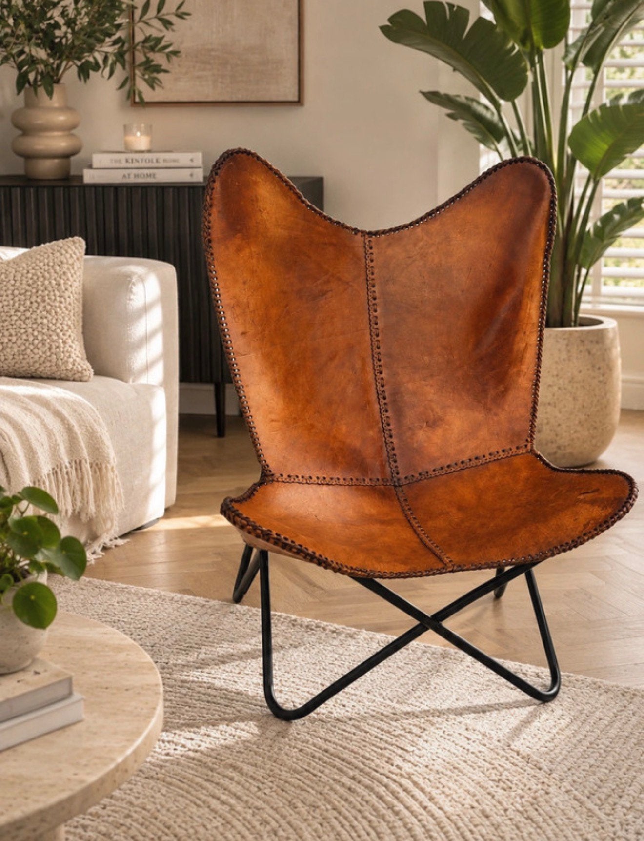 Verzenden mogelijk Vintage leren vlinderstoel – cognac/bruin, Ophalen of Verzenden, Gebruikt, 75 tot 100 cm, Leer