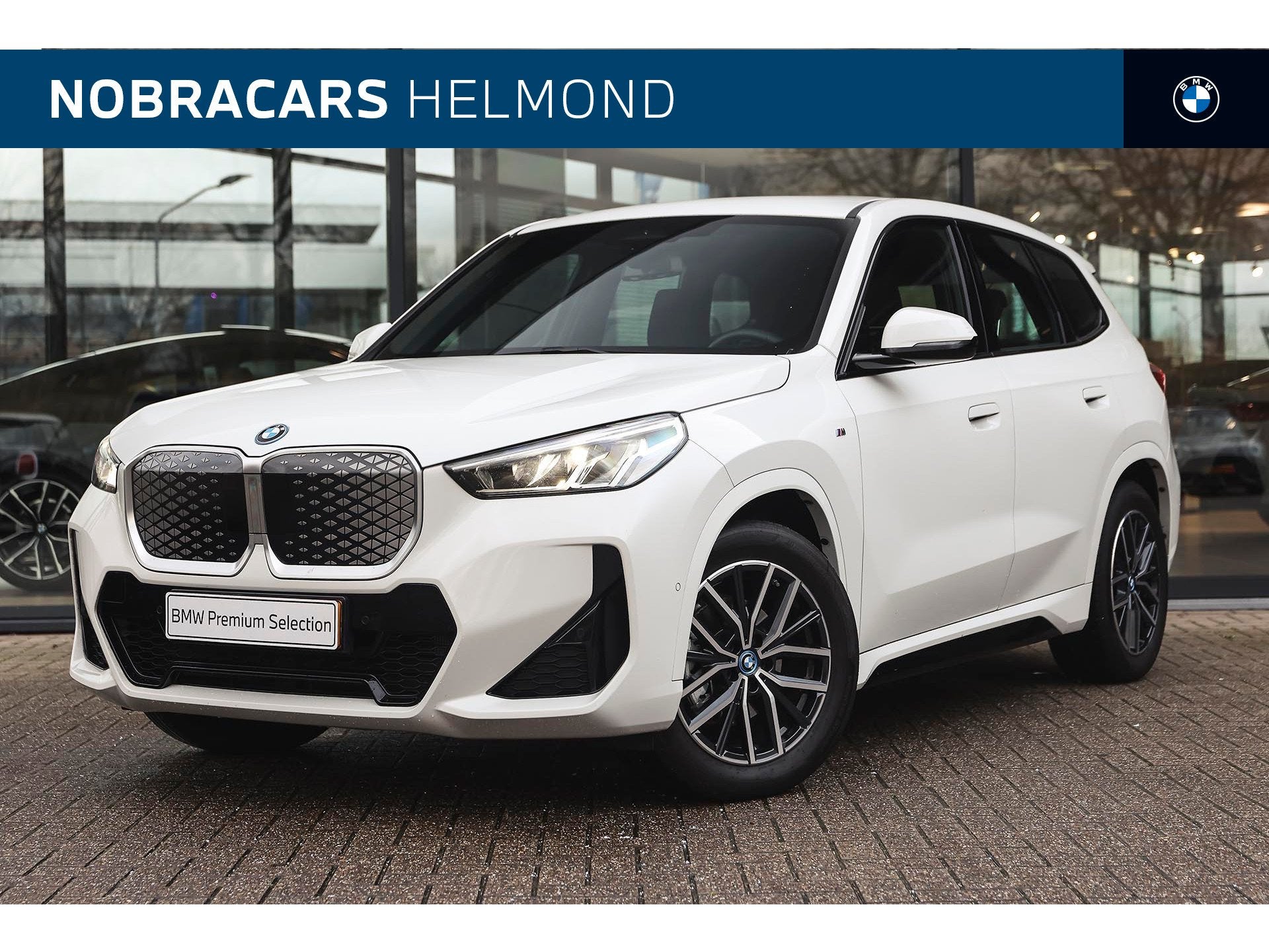 BMW iX1 eDrive20 M Sport / Sportstoelen / M Adaptief onderst, Auto's, BMW, Gebruikt, Met garantie (alle), 24 min, Origineel Nederlands