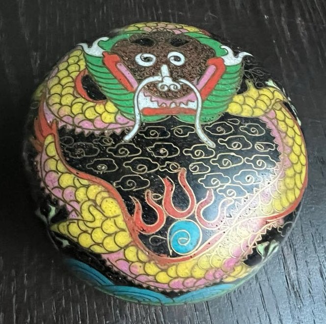 Antiek chinees cloisonné dekseldoosje, Doos, Ingelegd, Meerkleurig, Overige materialen