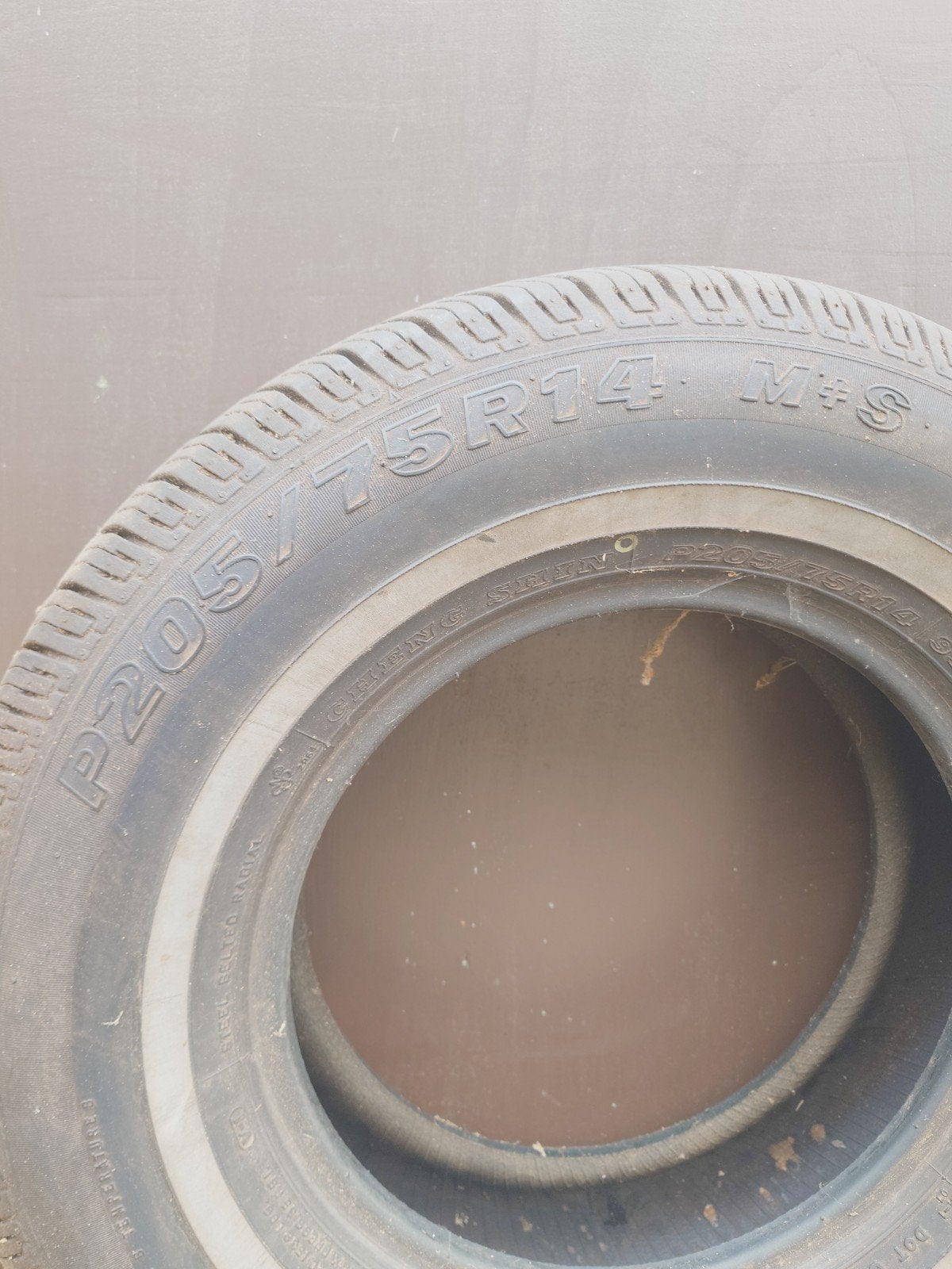 Maxxis MA-1 P205/75R14 M+S banden met witte streep, Ophalen, 14 inch, Gebruikt, 205 mm