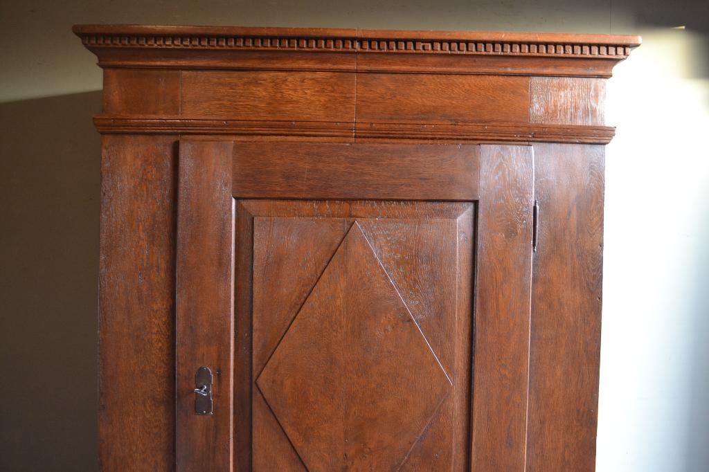 Prachtige antieke eiken houten Spinde kast, broodkast., Verzenden