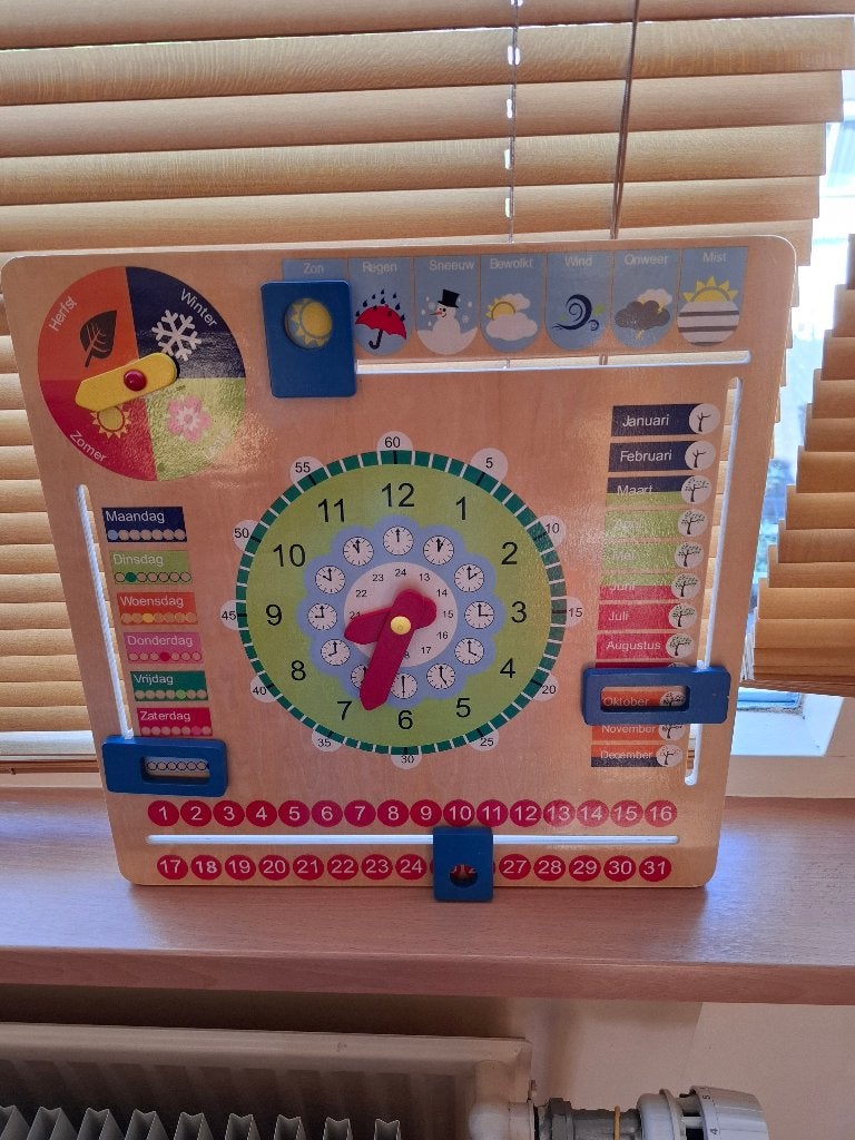 Houten kalenderklok speelgoed, Kinderen en Baby's, Speelgoed | Houten speelgoed, Ophalen, Gebruikt, Overige typen