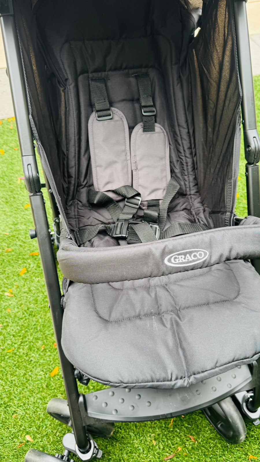 T.K.zgan en mooie,compact en hogst paar keer gebruikte Buggy, Ophalen of Verzenden, Zo goed als nieuw