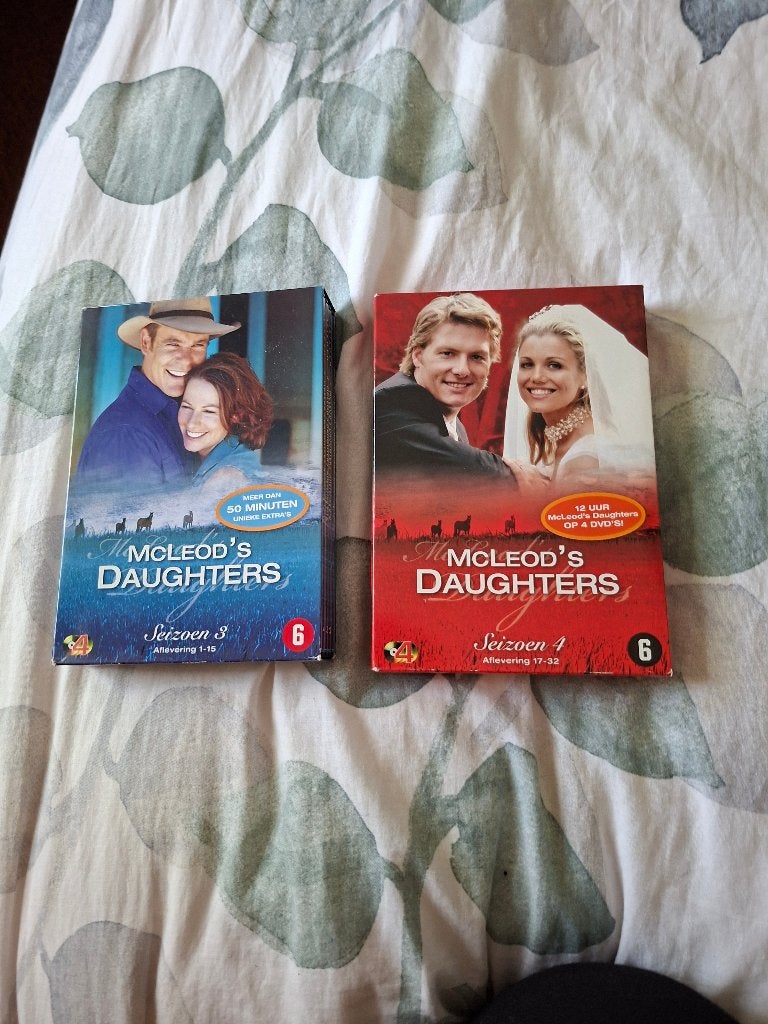AMcleod,s Daughters, Vanaf 6 jaar, Ophalen of Verzenden, Zo goed als nieuw, Drama