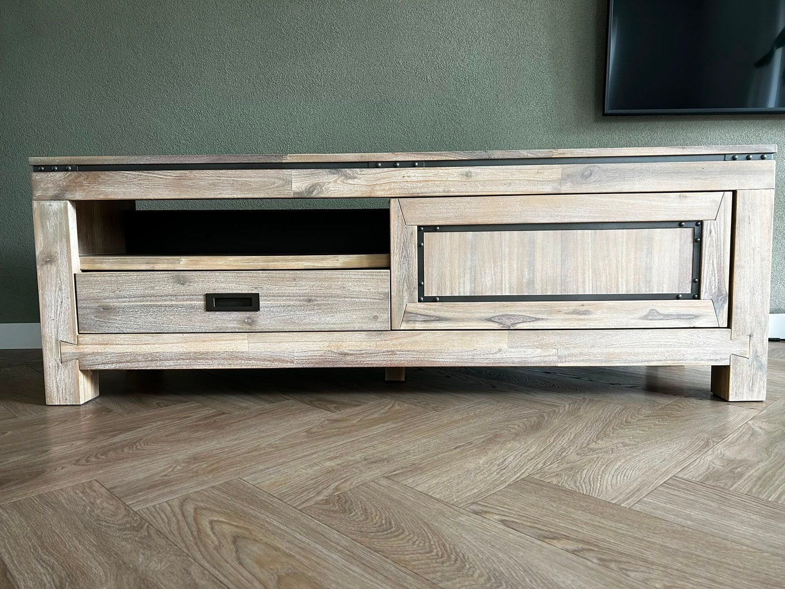Tv meubel, Huis en Inrichting, Kasten | Televisiemeubels, Zo goed als nieuw, Minder dan 100 cm, 150 tot 200 cm, 25 tot 50 cm, Ophalen