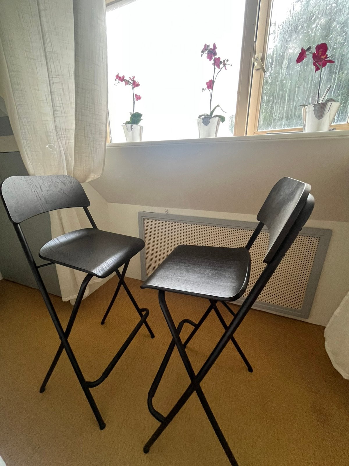 Mooie zwart houten barstoelen, Ophalen, 60 tot 90 cm, Nieuw, Hout