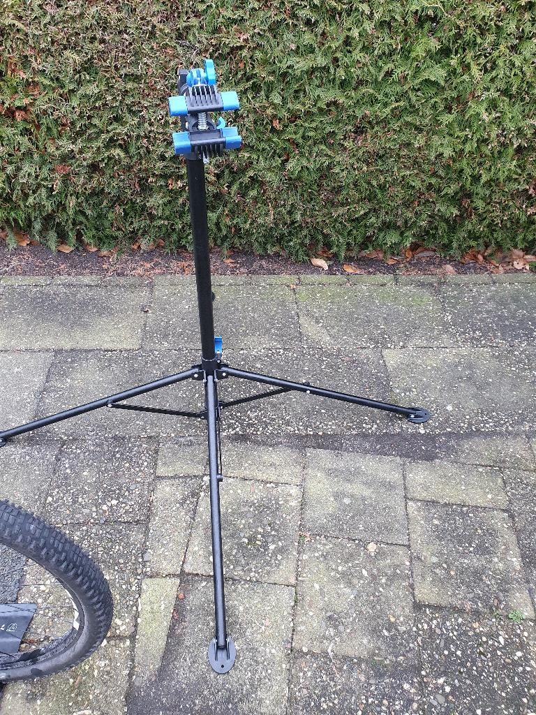 fiets montage steun, Ophalen, Zo goed als nieuw