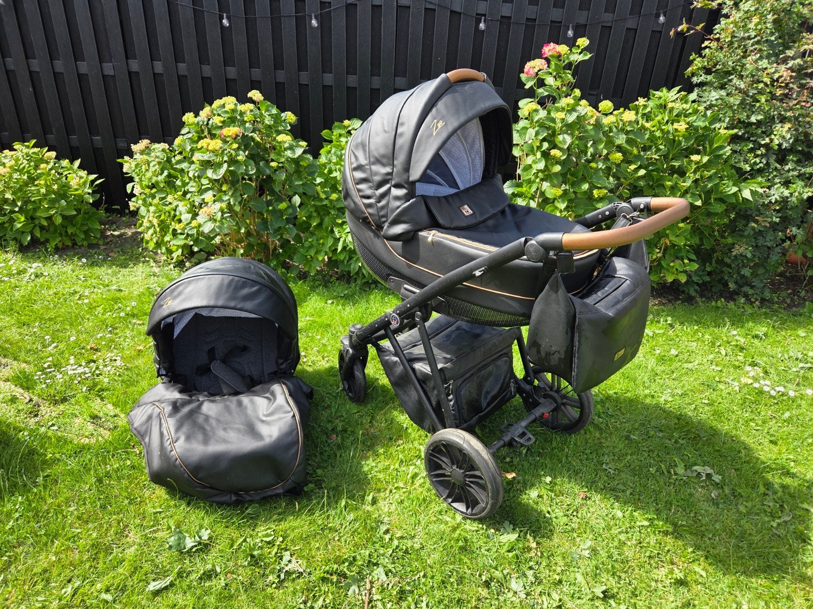 Camarelo Kinderwagen Zwart met Rosé Goud Accenten, Ophalen, Overige merken