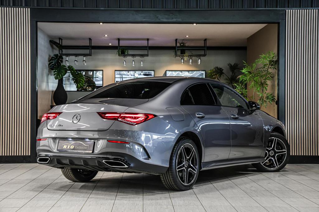 Mercedes CLA-klasse 250 e AMG Line|Leder|Sfeerverl.|Camera, Auto's, Mercedes-Benz, CLA, Gebruikt, 4 cilinders, Met garantie (alle)