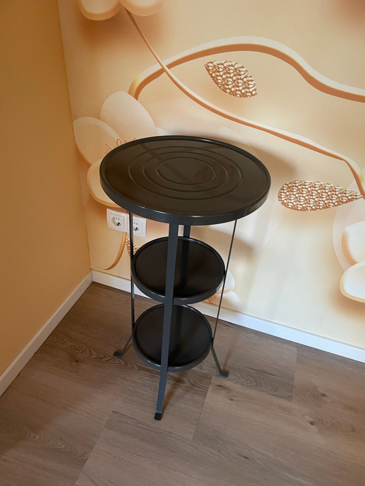Metalen bijzettafel met 3 plateaus - Donkergrijs, Ophalen, Gebruikt, Metaal of Aluminium, Rond