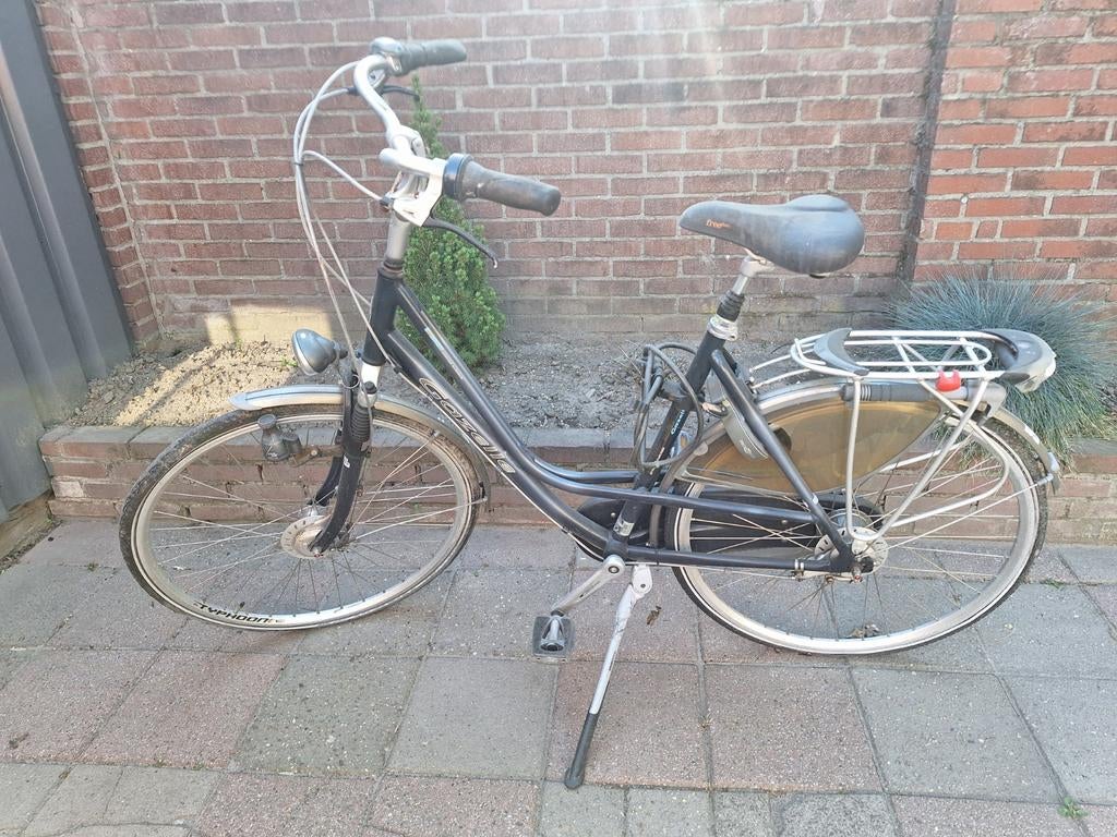 Gazelle damesfiets met lage instap, Fietsen en Brommers, Fietsen | Dames | Damesfietsen, Ophalen, Velgrem, Versnellingen, Gazelle