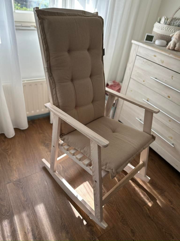 Schommelstoel voor babykamer, Kinderen en Baby's, Kinderkamer | Complete kinderkamers, Ophalen, Zo goed als nieuw, Jongetje of Meisje