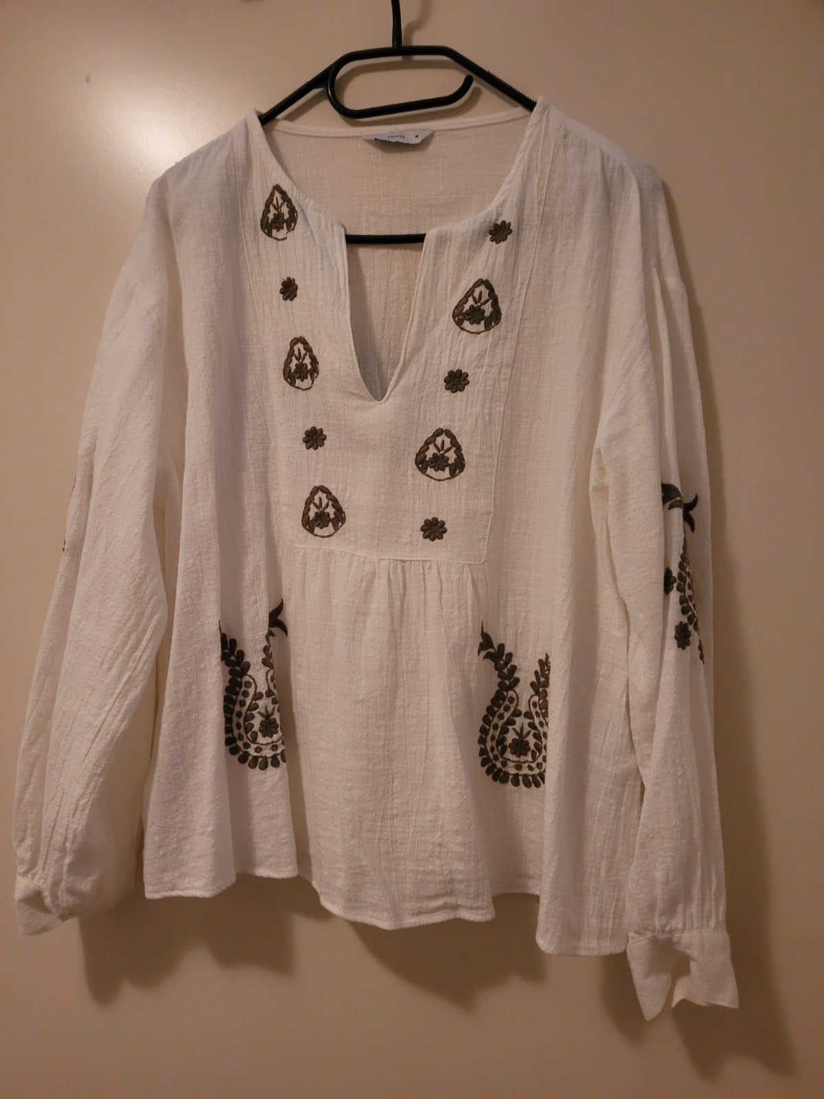Witte blouse met borduursels - Boho stijl, Kleding | Dames, Maat 38/40 (M), Wit, Ophalen of Verzenden, Lange mouw