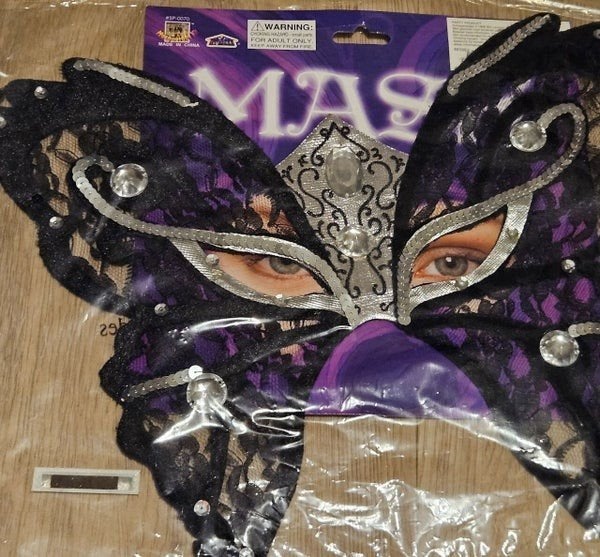 Elegant Zwart en Paars Kant Masker met Strass, Onbekend, Nieuw, Ophalen of Verzenden, Onbekend