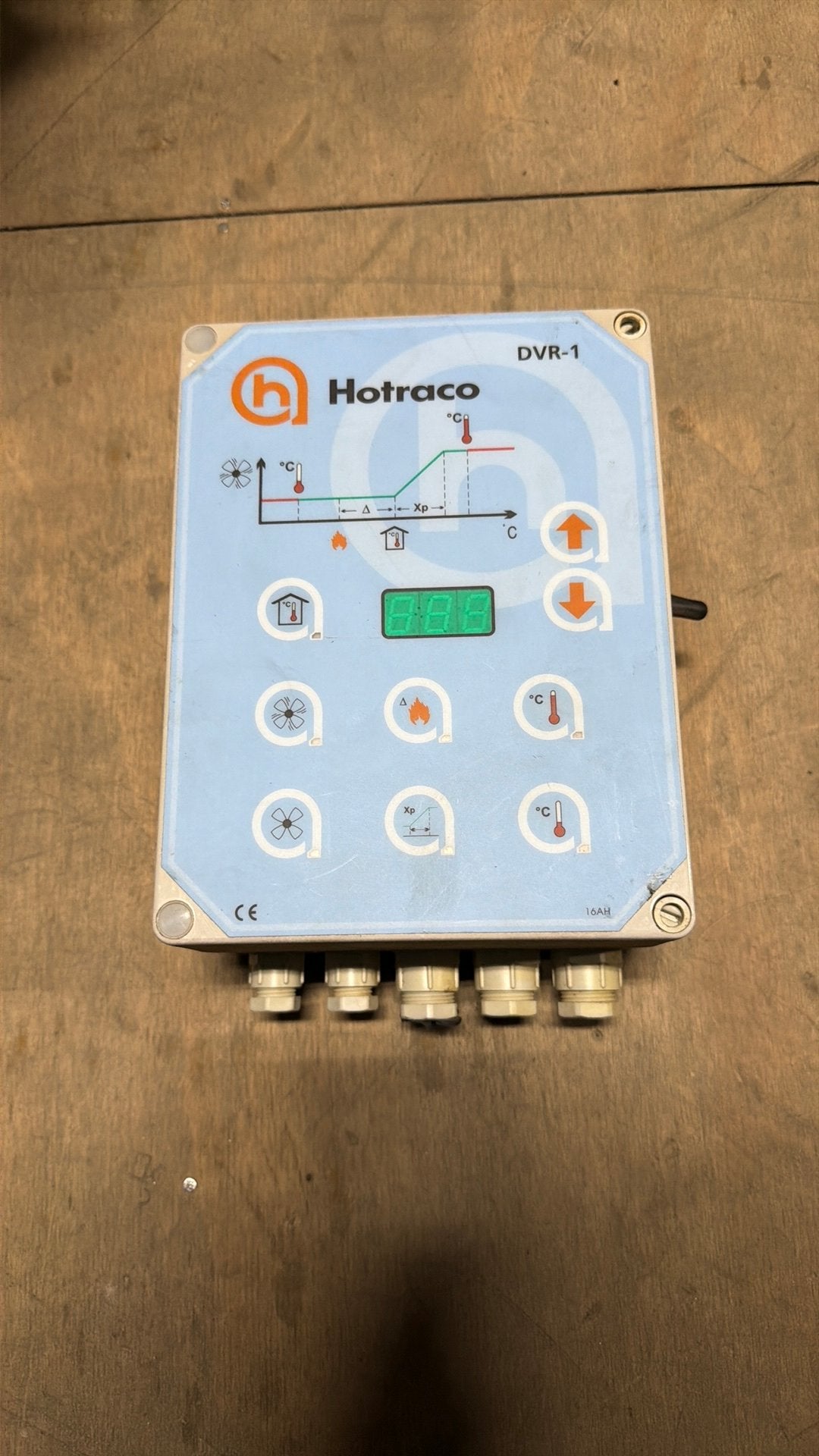 Hotraco DVR-1, Ophalen, Afzuiger
