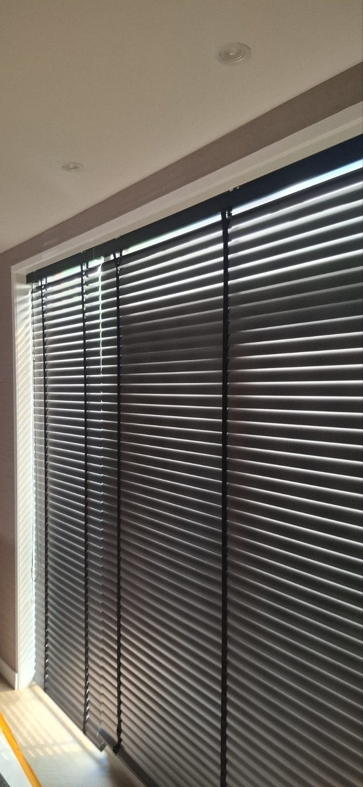 Zwarte/antraciete aluminium jaloezieën TE KOOP!, Ophalen, Jaloezie, Metaal, Grijs