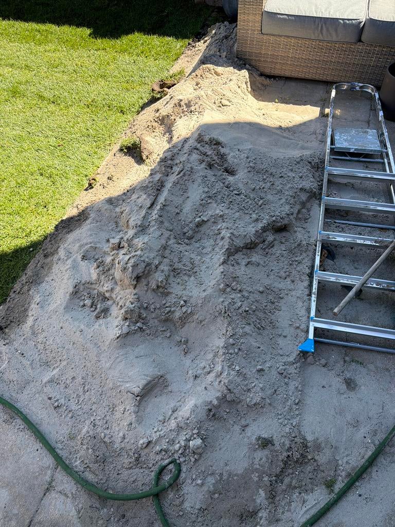 Gratis Ophoogzand/Straatzand af te halen, Tuin en Terras, Ophalen, Gebruikt, Straatzand