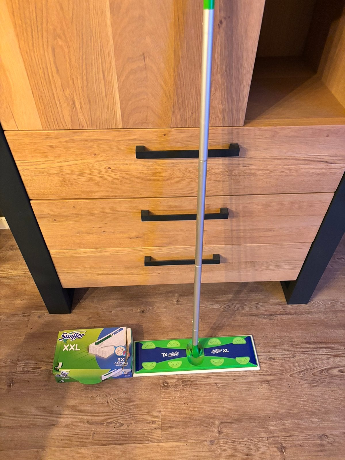 Swiffer + Swiffer doekjes, Ophalen