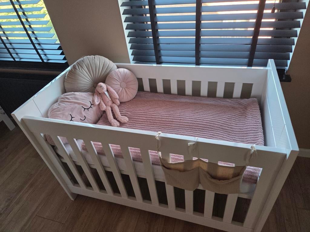 Wit baby ledikant, Ophalen of Verzenden, Zo goed als nieuw, Ledikant