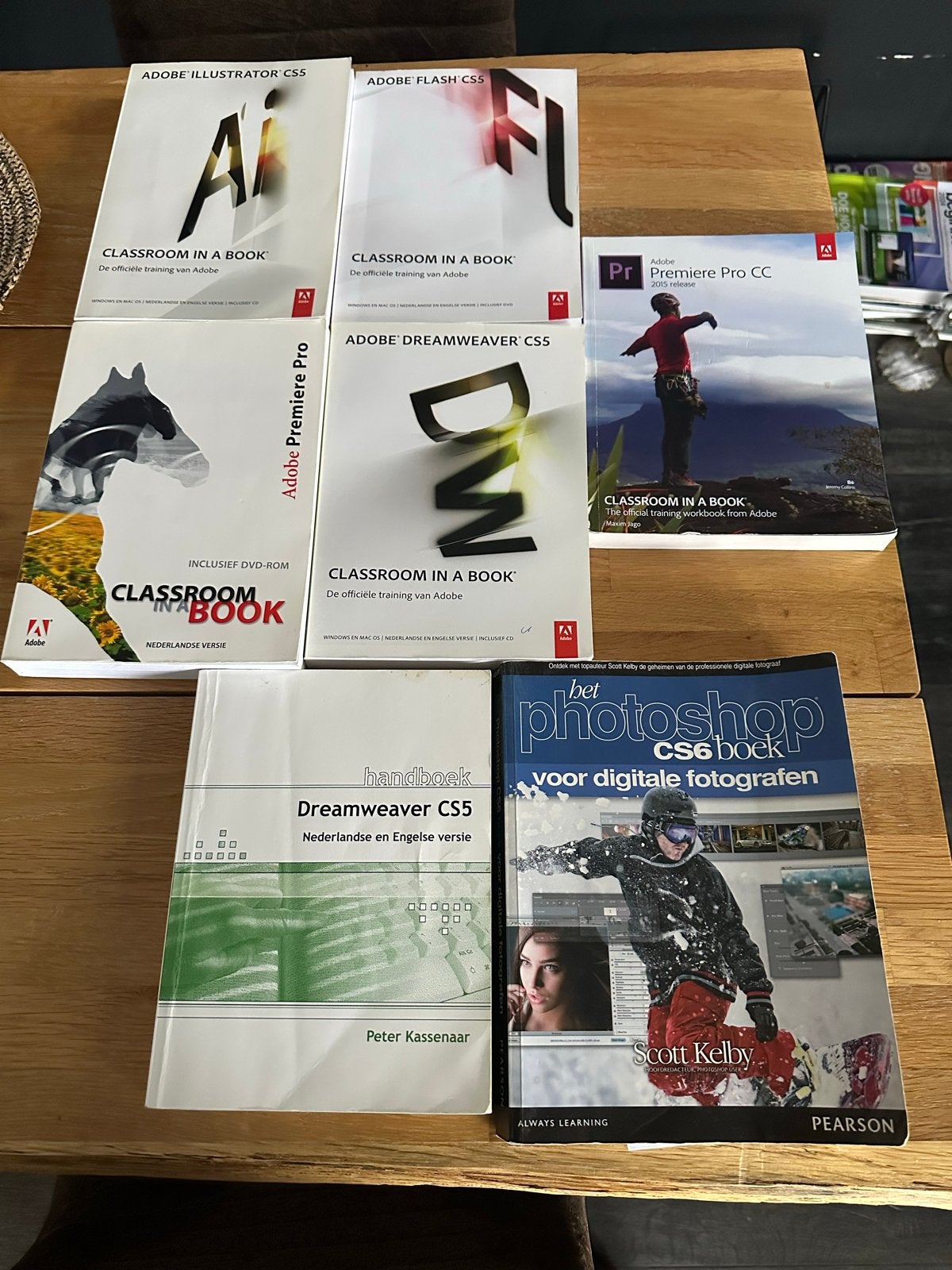 Adobe Design Software Boeken - Classroom in a Book & Handboe, Ophalen of Verzenden, Gelezen, Software