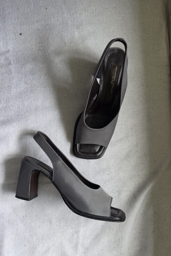 Armando Pollini pumps maat 38,5, Pumps, Ophalen of Verzenden, Zo goed als nieuw, Grijs