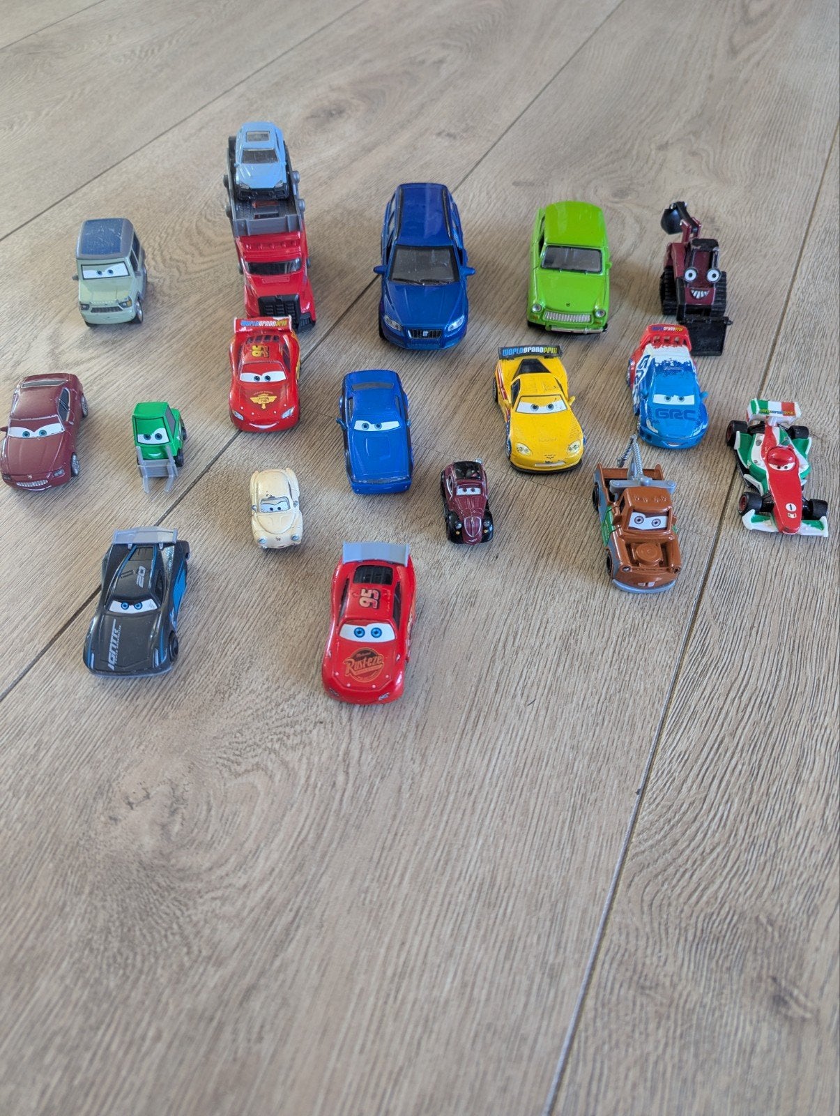 Grote collectie speelgoedauto's, diverse modellen, Kinderen en Baby's, Speelgoed | Speelgoedvoertuigen, Ophalen, Gebruikt