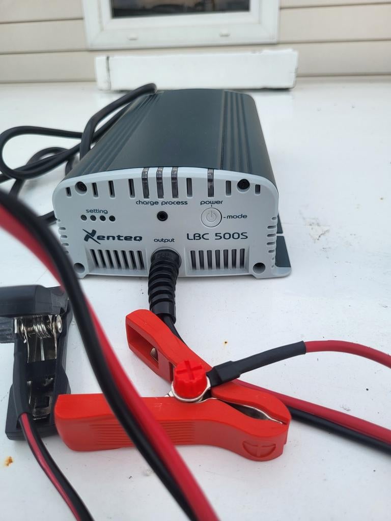 Nieuwe Xenteq LBC 500S acculader - Ongebruikt, Ophalen of Verzenden