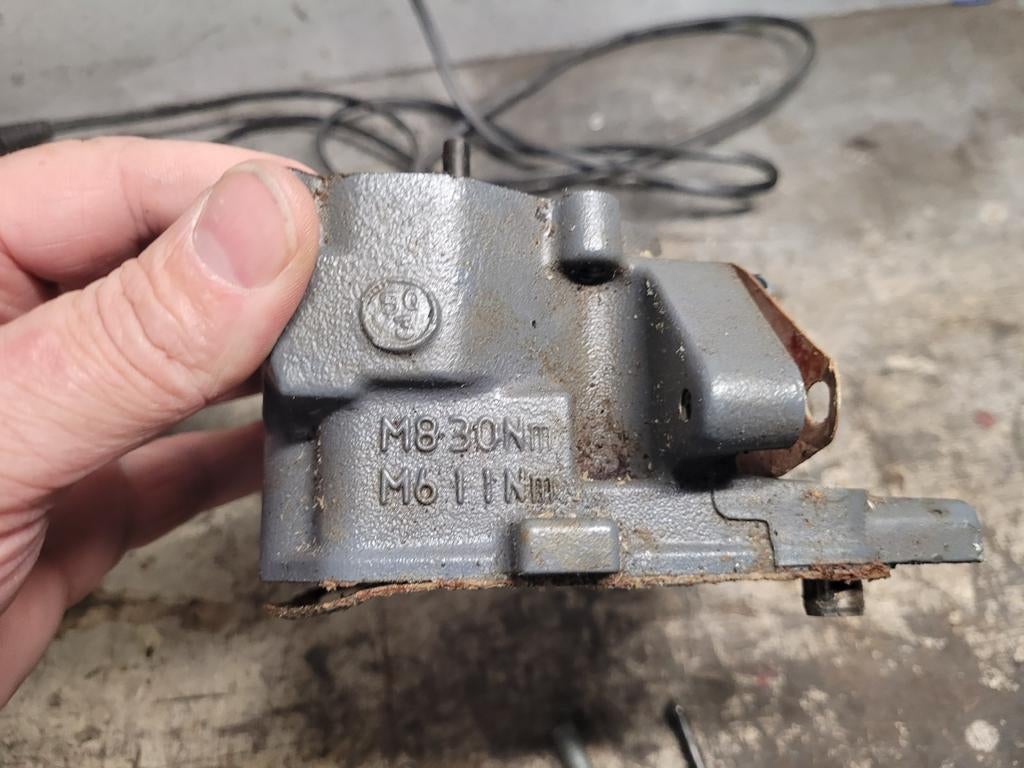 Cilinderkop suzuki 4takt
Past op de 4 5 en 6 pk
Bj c.a 2002, Ophalen of Verzenden, Motor en Techniek
