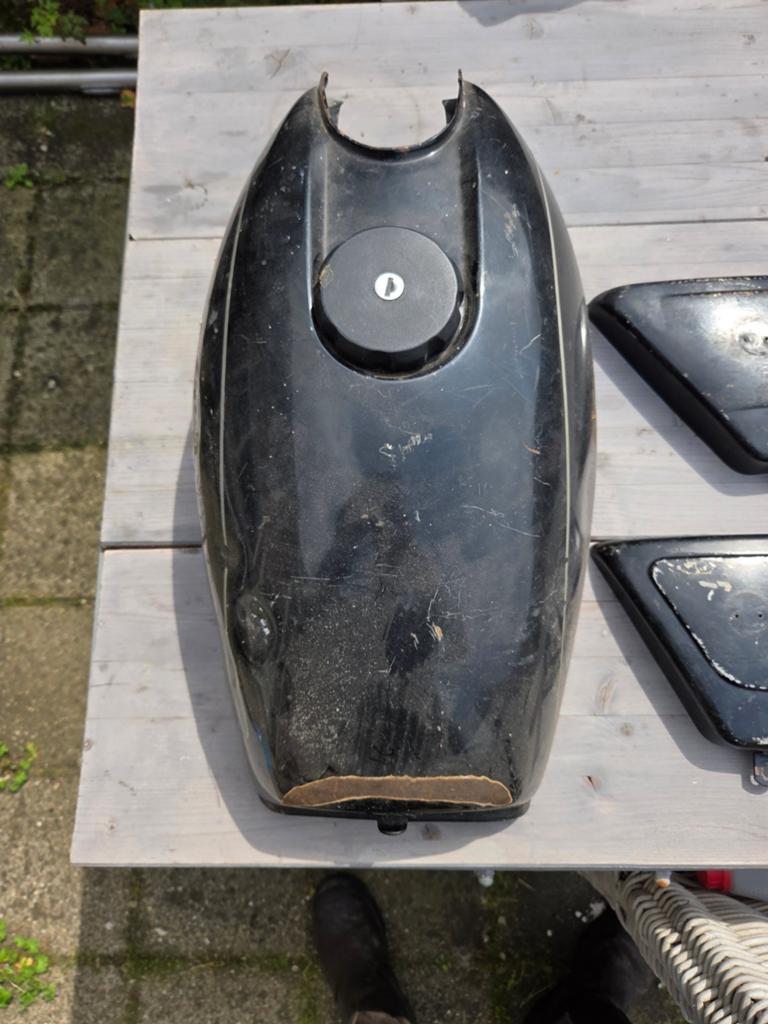 Laverda zij kappen 125 cc, Fietsen en Brommers, Brommeronderdelen | Zundapp, Ophalen of Verzenden, Tank