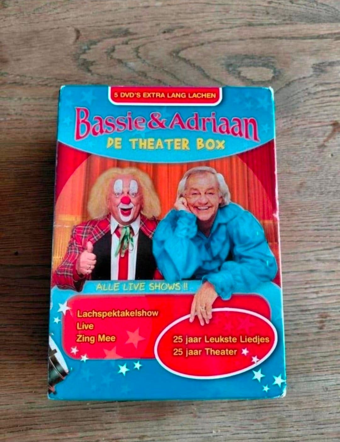 Bassie en Adriaan - Theater 5DVD Box., Show, Gebruikt, Ophalen of Verzenden, Familie