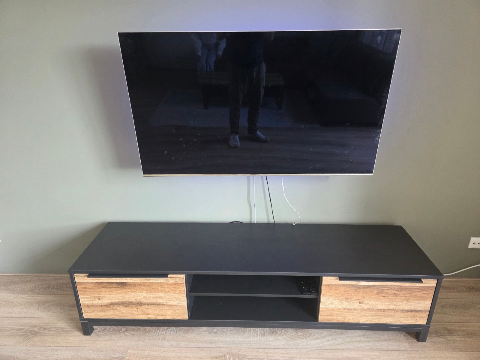 Leen Bakker Luc tv-meubel – antraciet/eikenkleur – 185 cm, 100 tot 150 cm, Zo goed als nieuw, Minder dan 100 cm, Modern