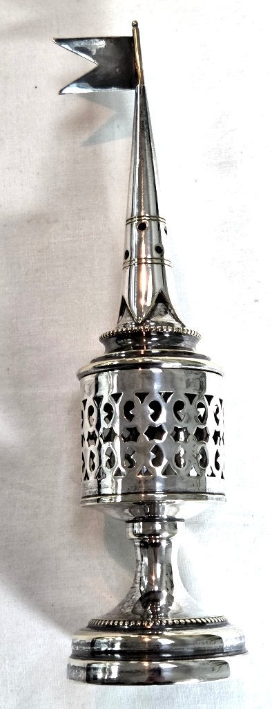 judaica/ fraaie, verzilverde joodse kruidentoren met vlag, Verzenden