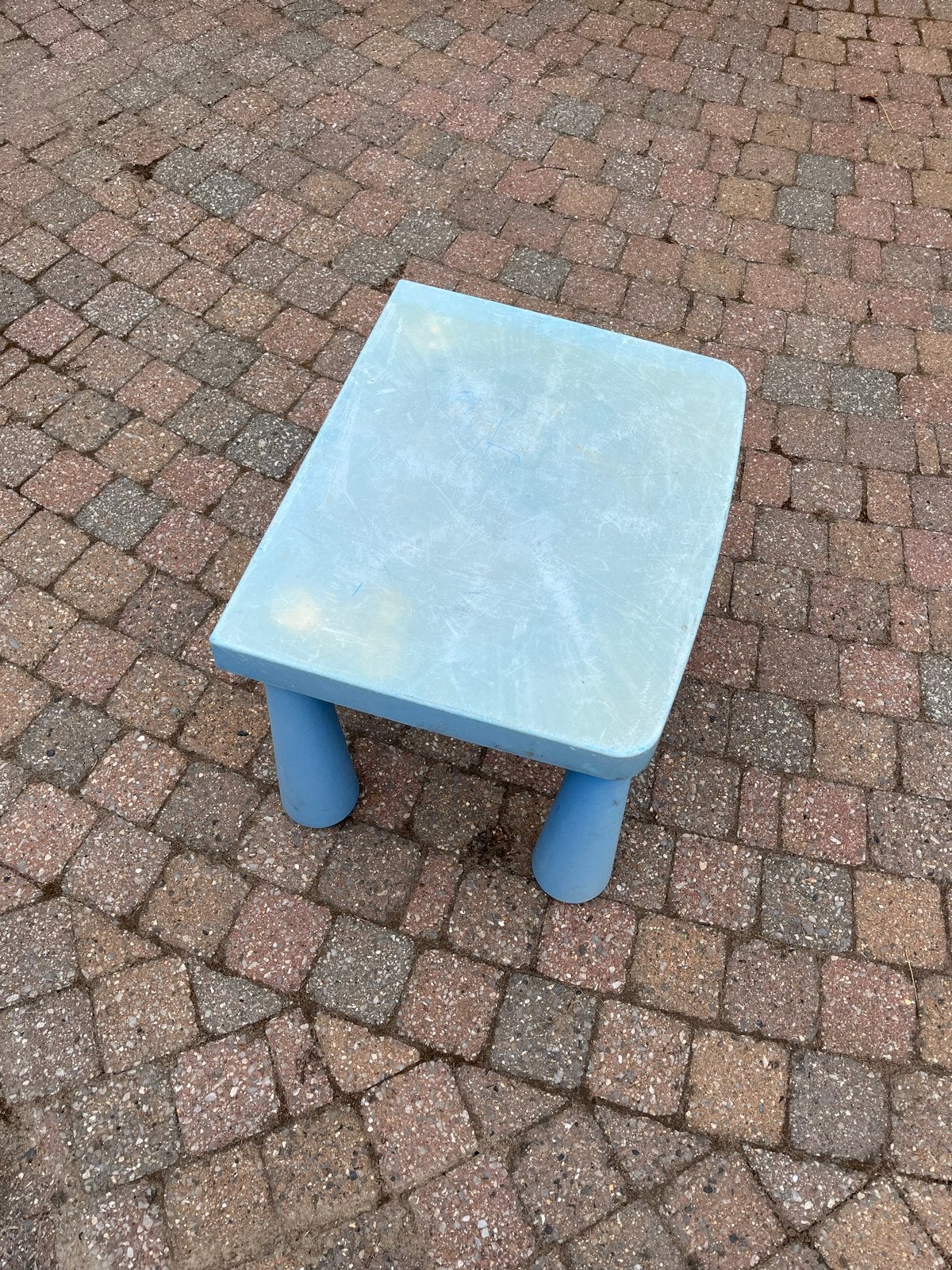 Ikea Mammut kindertafel blauw, Ophalen, Gebruikt, Tafel(s)