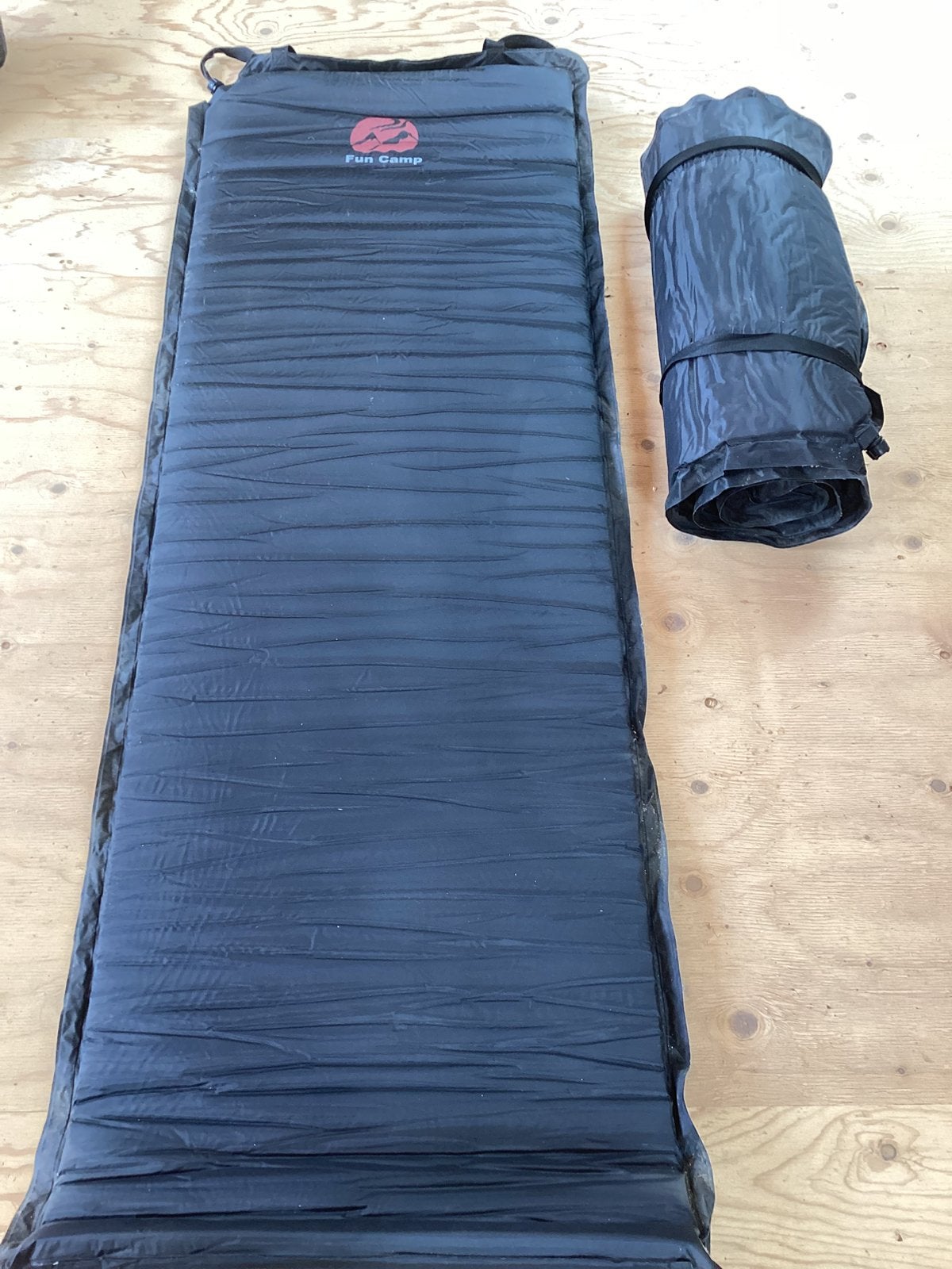 Fun Camp Self-Inflatable Slaapmat / Slaapmatje (Max 110 kg), Caravans en Kamperen, Ophalen, Gebruikt, 1-persoons
