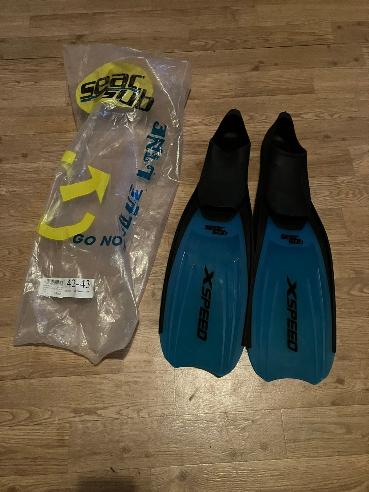 Zwemvliezen te koop, Ophalen, Zo goed als nieuw, Snorkelvinnen