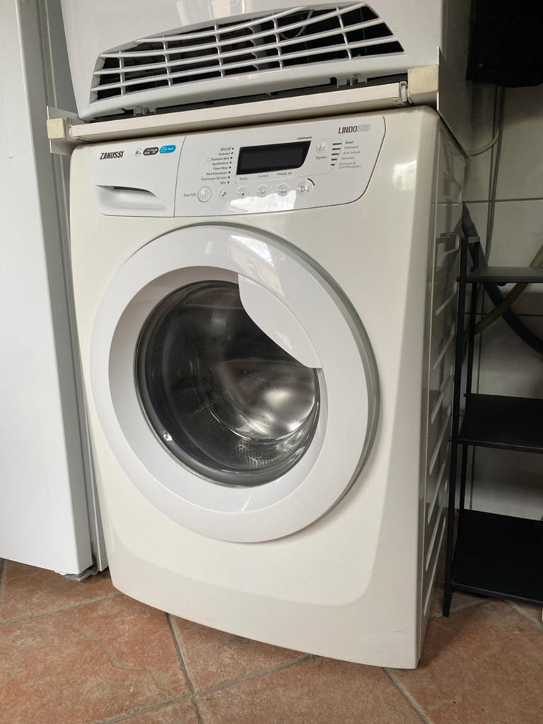 Zanussi Lindo 500 Wasmachine - 8kg, 1600 toeren, Witgoed en Apparatuur, Wasmachines, Gebruikt, Voorlader, 8 tot 10 kg, 85 tot 90 cm