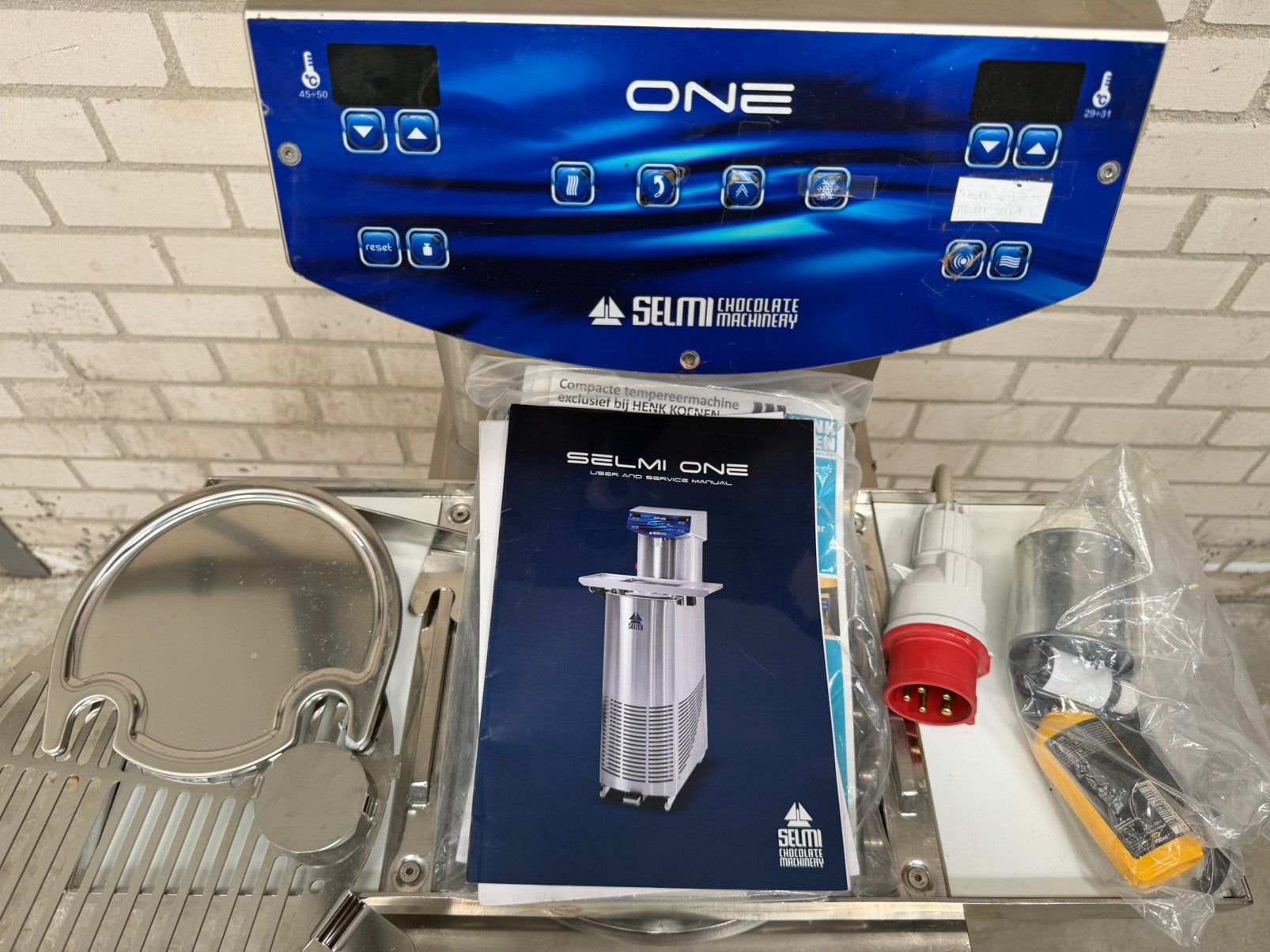 Selmi one chocolade machine bj 2016 weinig gebruikt, Ophalen, Zo goed als nieuw