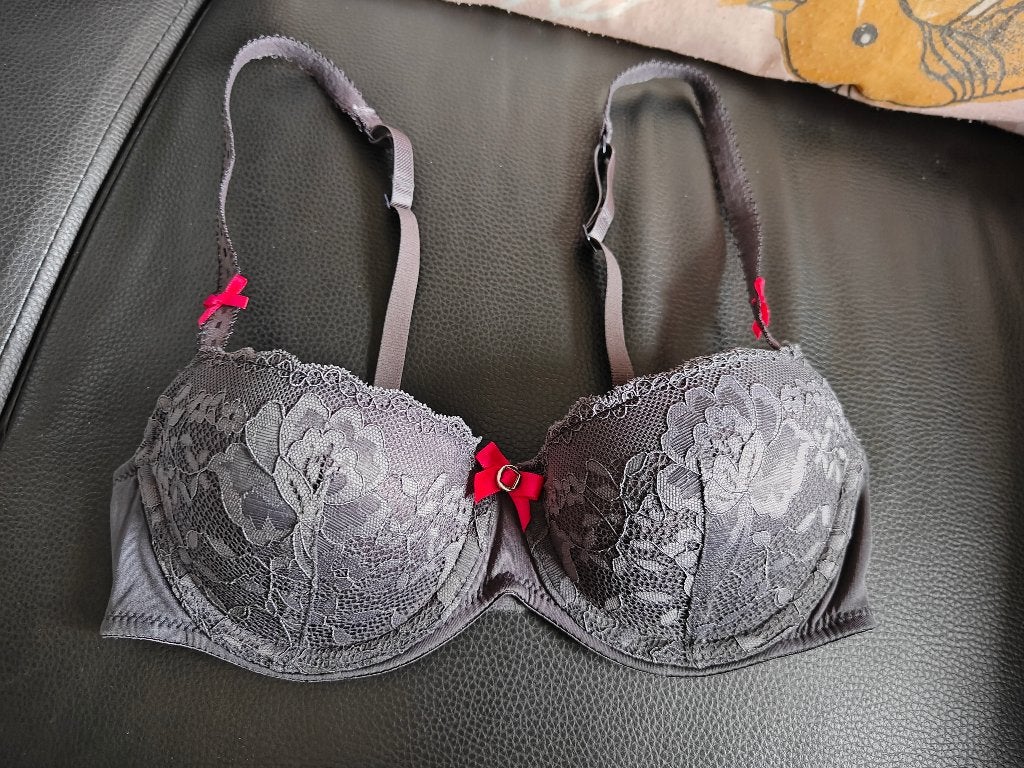 Grijze voorgevormde beugel bh Hunkemöller, Kleding | Dames, Hunkemöller, Ophalen of Verzenden, Grijs, BH