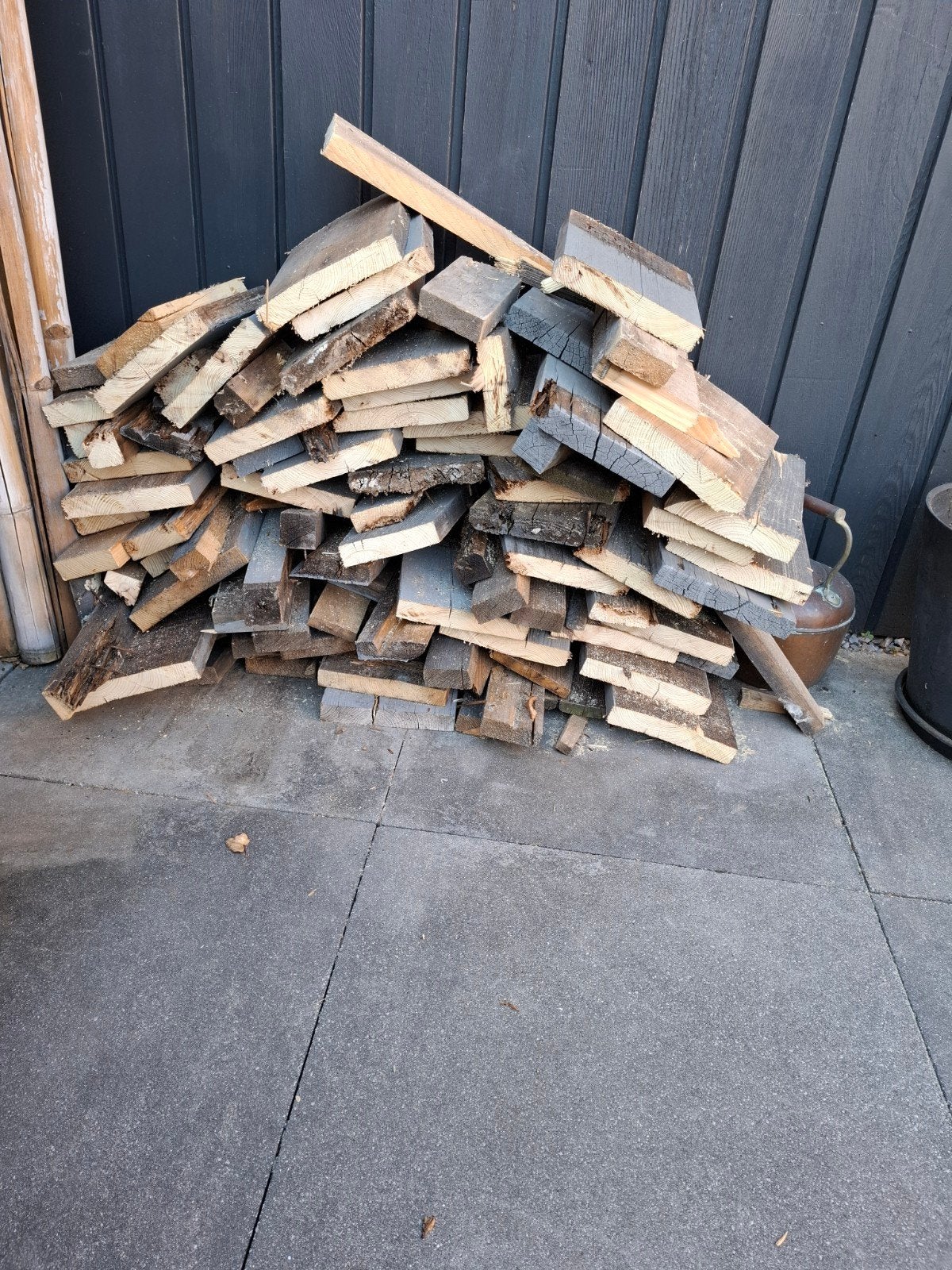 Gratis vuurkorf/ aanmaakhout, Tuin en Terras, Haardhout, Minder dan 3 m³, Ophalen