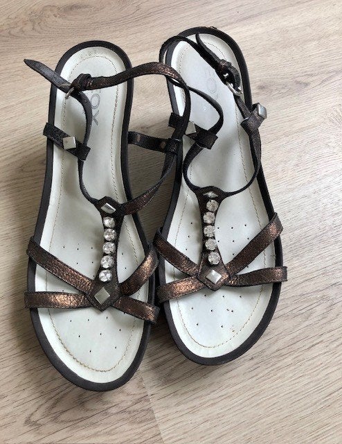 GEOX sandaaltjes met sleehak, maat 38, Geox, Bruin, Zo goed als nieuw, Sandalen of Muiltjes