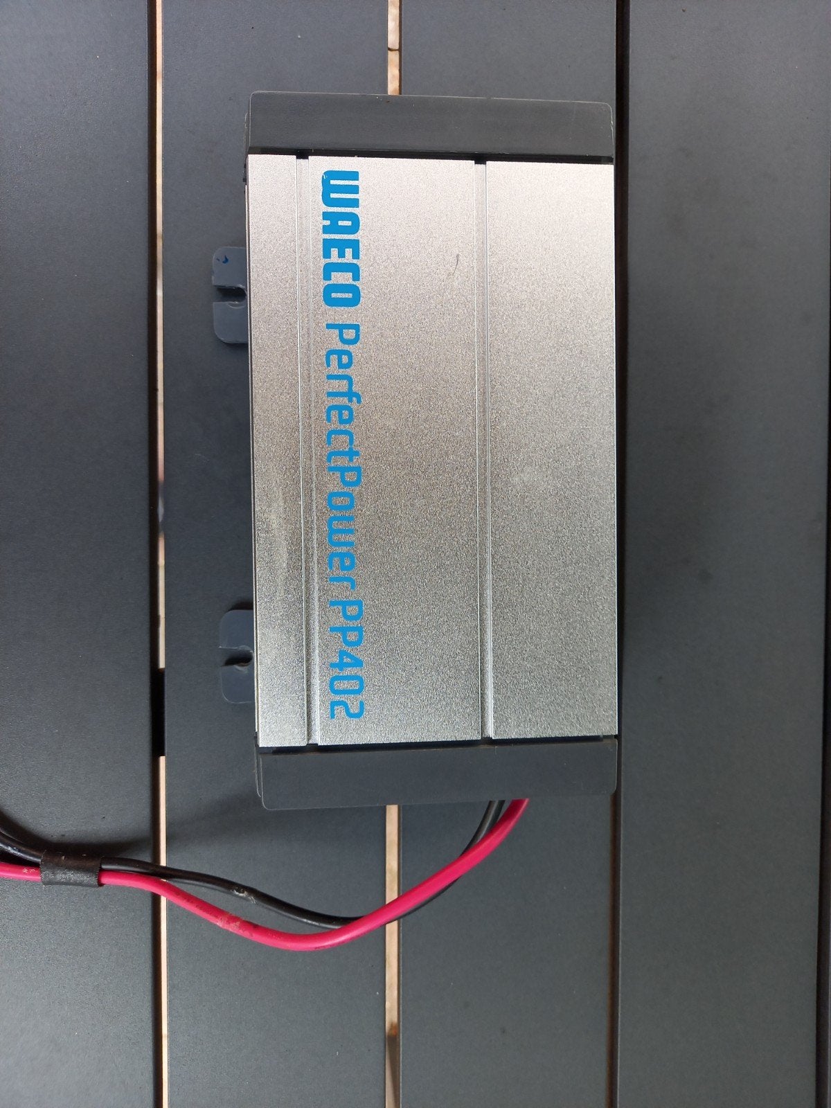 WAECO PerfectPower PP402 Omvormer 12V naar 230V 350W, Ophalen of Verzenden, Zo goed als nieuw