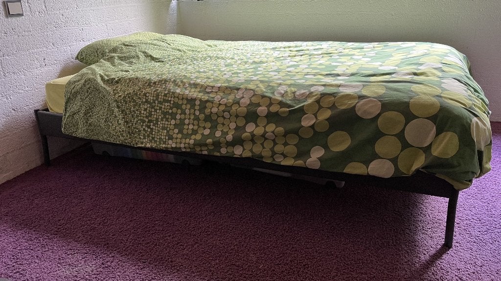 Mooi tweepersoons grijs bed 140 x 200 + matras , Ikea, Huis en Inrichting, Slaapkamer | Bedden, Ophalen, 140 cm, 200 cm, Metaal