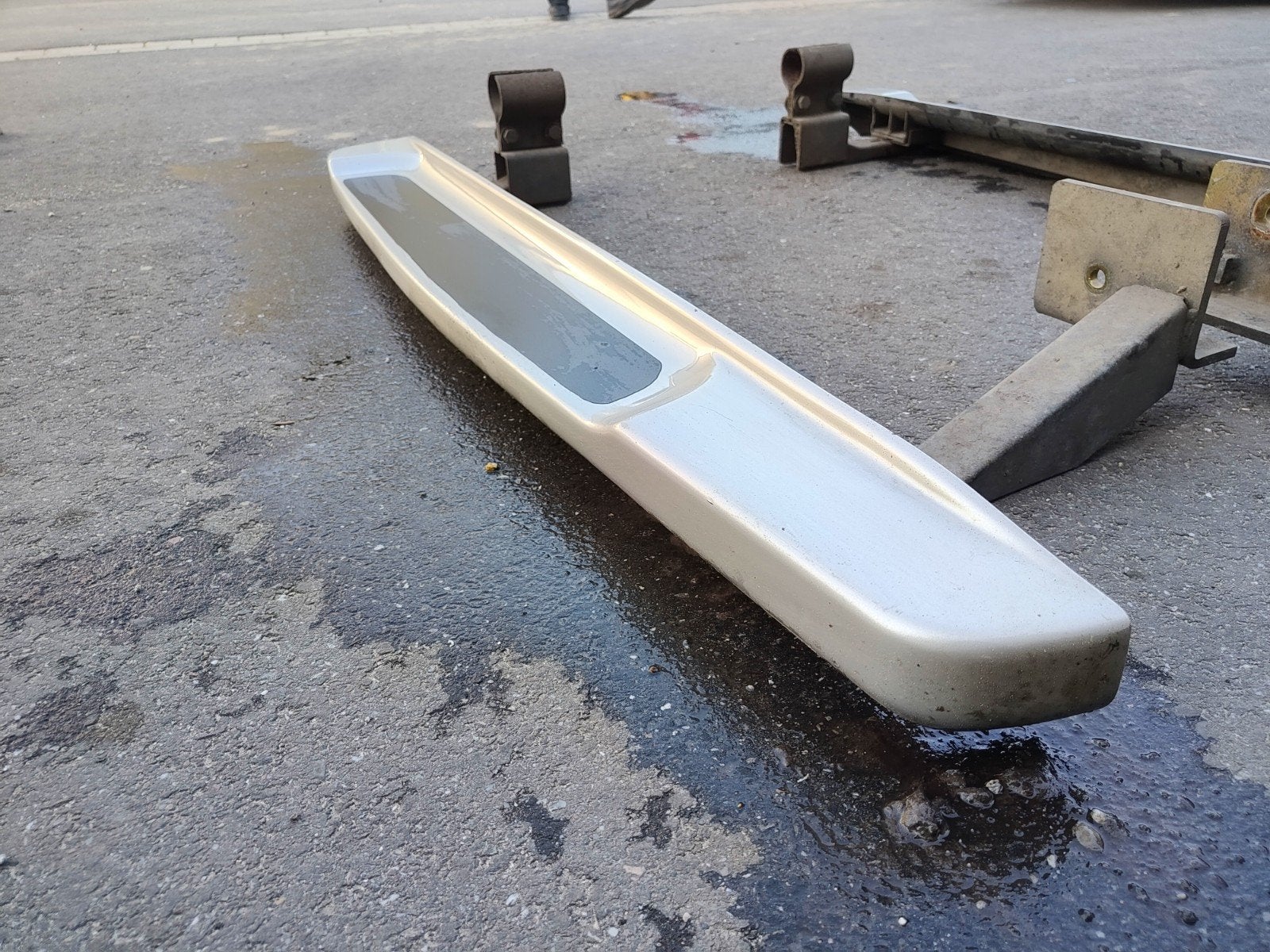 Suzuki Jimny sidesteps, Ophalen, Suzuki, Spatbord