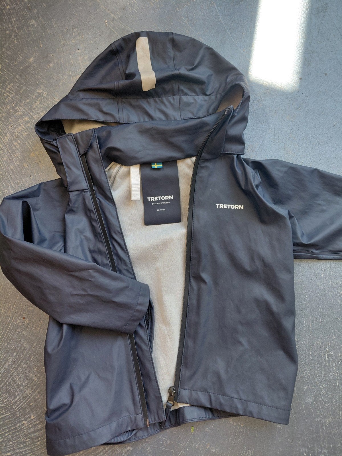 Regenjas Tretorn 98-104, Kinderen en Baby's, Kinderkleding | Maat 104, Ophalen of Verzenden, Jongen of Meisje, Jas
