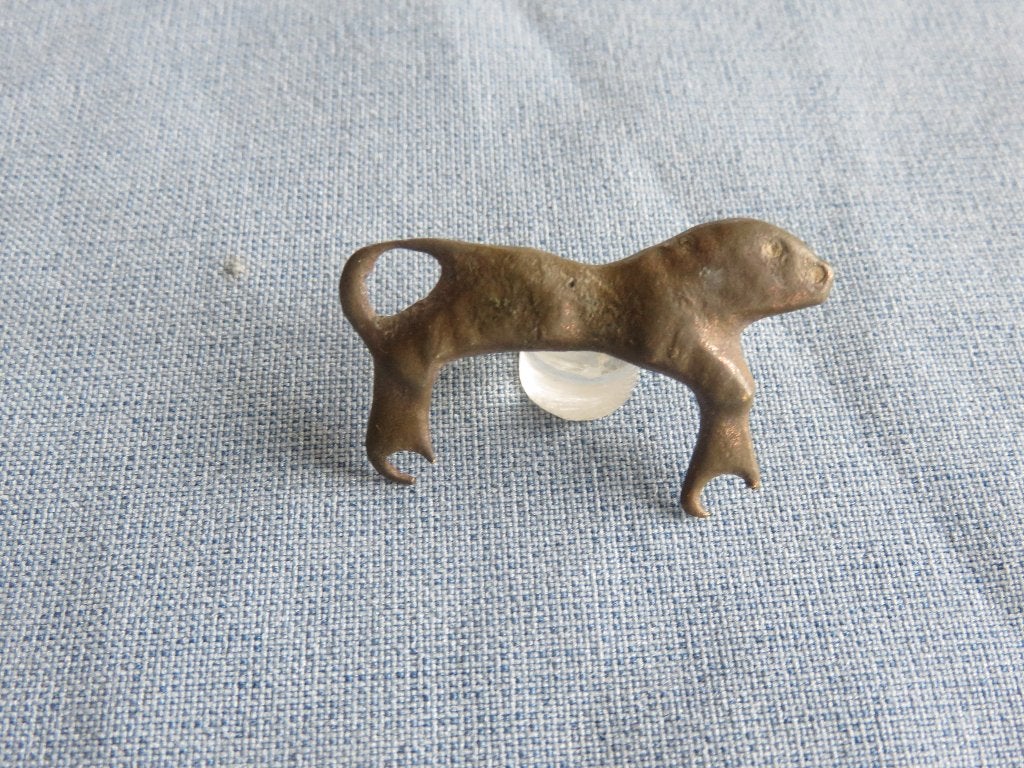 Romeinse rijk - leeuw fibula in brons - 2e - 3e eeuw A.D., Ophalen of Verzenden, Brons