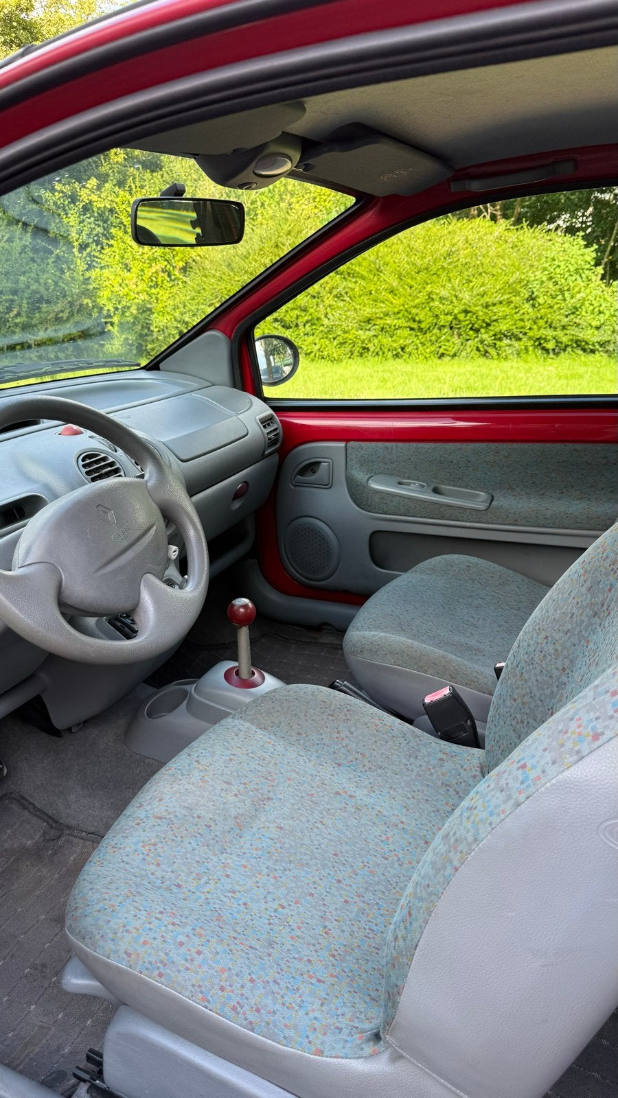 Renault Twingo 1.2 AUT 2004, Auto's, Renault, 600 kg, 4 cilinders, Origineel Nederlands, Particulier