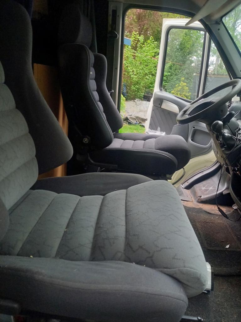 Nette camperbus 2.8 JTD , 2003 ( weinig km  ), Caravans en Kamperen, Campers, Overige merken, Buscamper of Camperbus, Tot en met 2