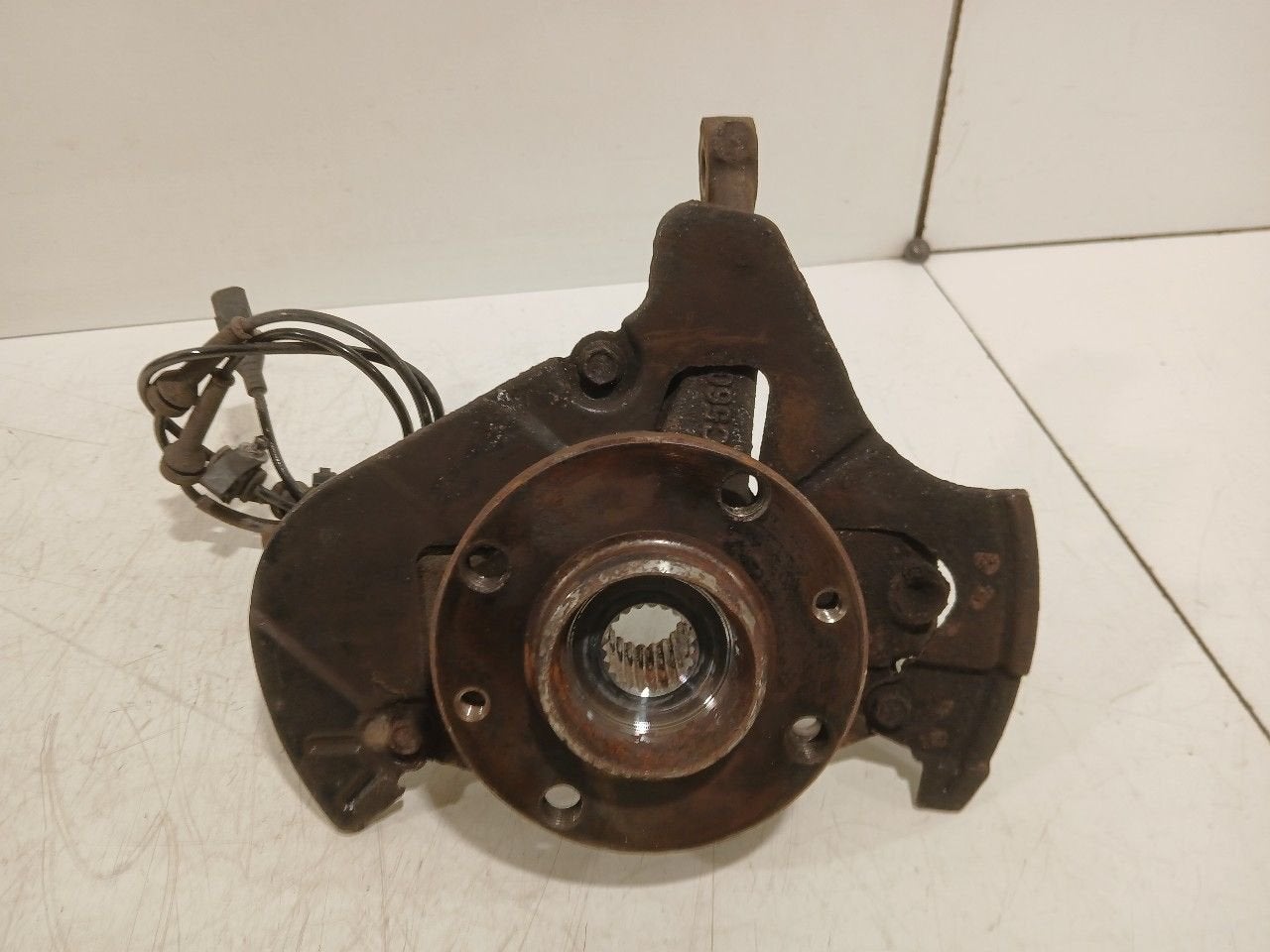 Wielnaaf links voor Fiat 500, Van der Ven Autorecycling B.V., Gebruikt, Ettenseweg 76, 4706 PB Roosendaal, The Netherlands, Herkomst onderdeel bekend