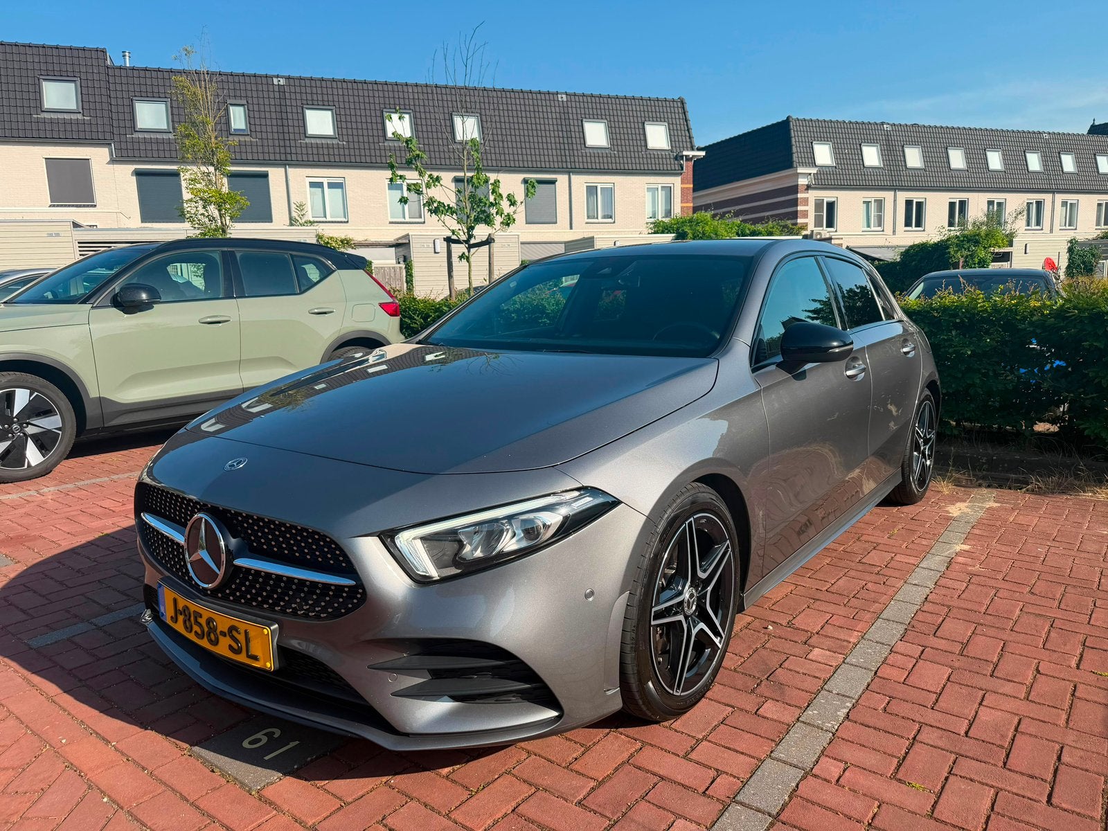Mercedes-Benz Mercedes-Benz
