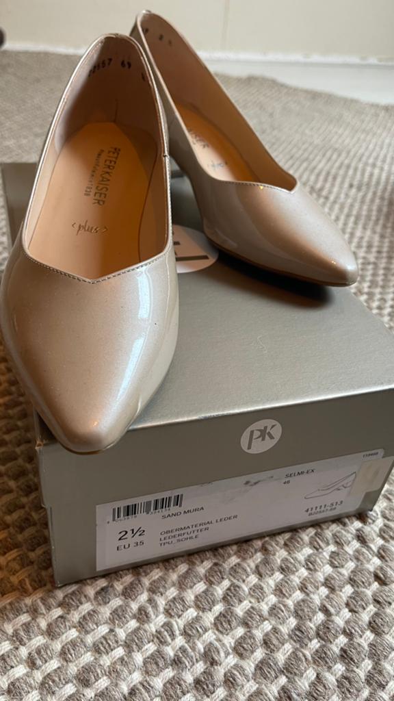 Peter Kaiser Pumps - Zo goed als nieuw, Kleding | Dames, Schoenen, Ophalen of Verzenden, Zo goed als nieuw, Beige, Pumps